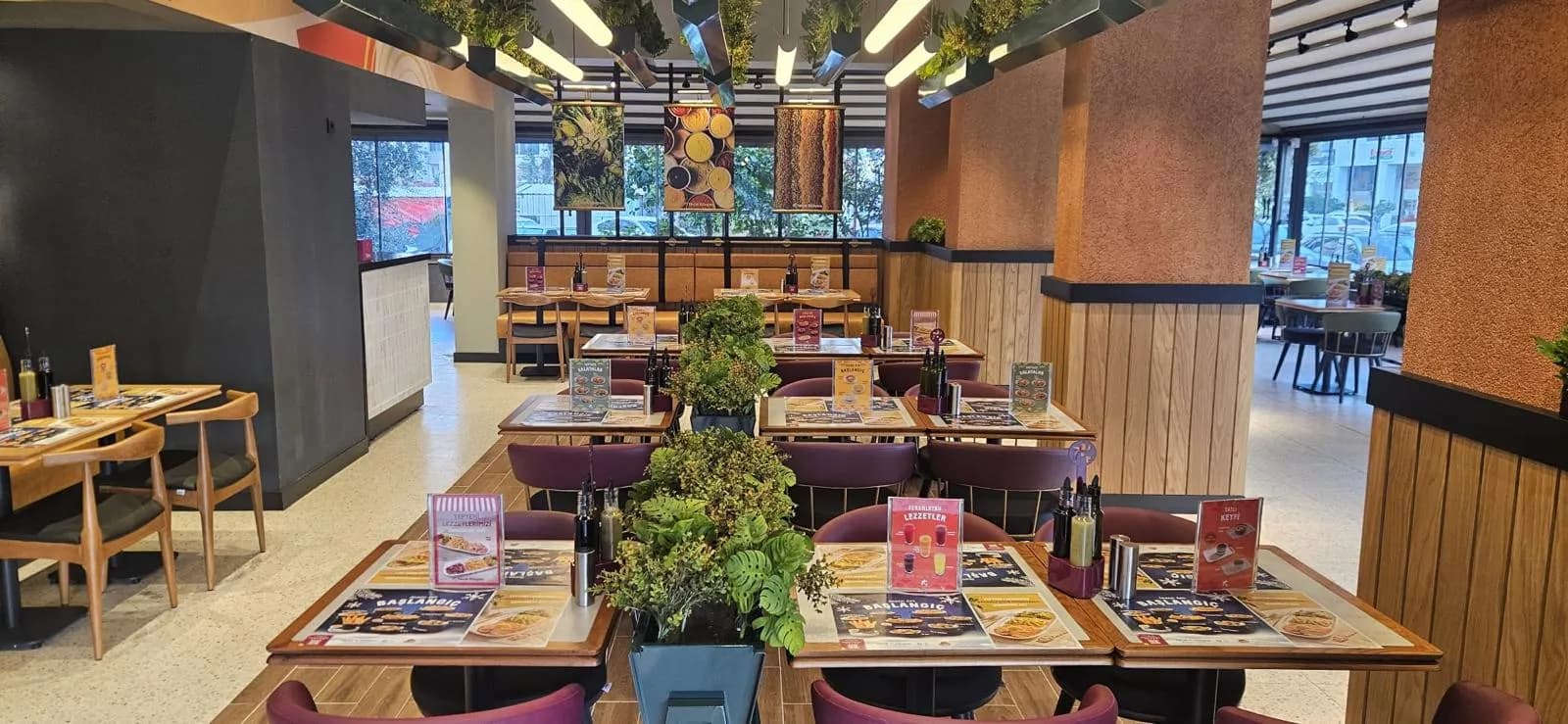 Tavuk Dünyası Restoran Elektrik ve Aydınlatma Uygulaması
